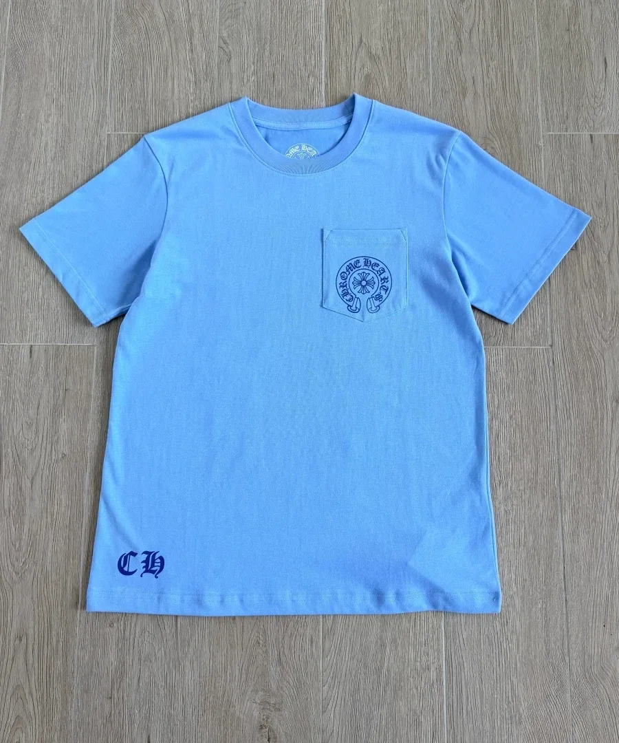 Голубая футболка Chrome Hearts Miami, вид спереди