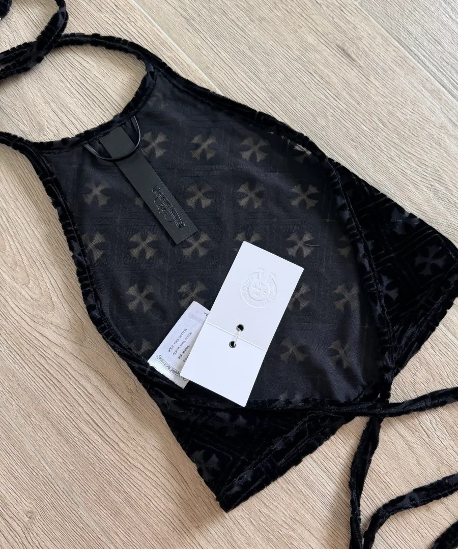 Внутренняя сторона топа Chrome Hearts с бирками