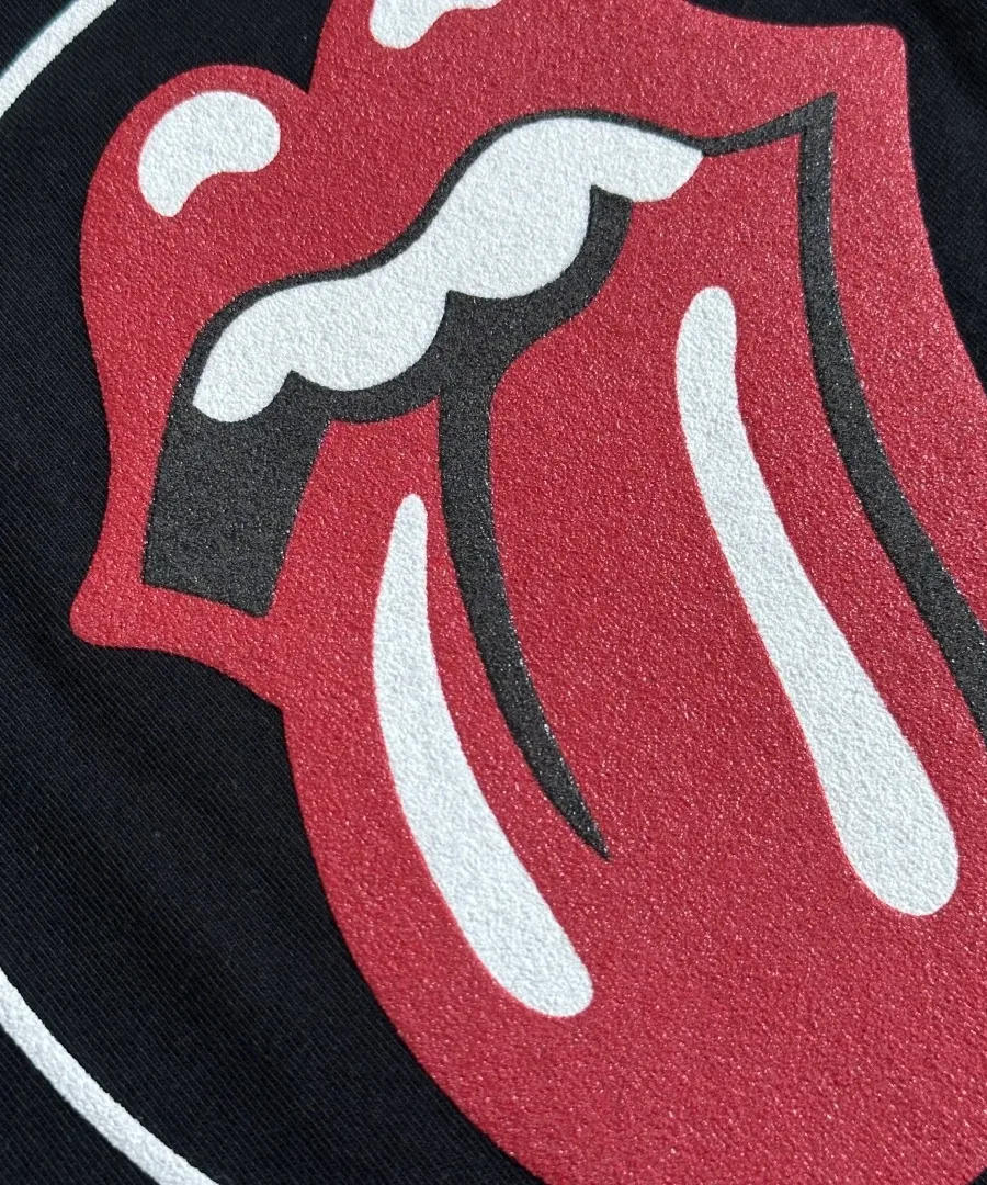 Текстура принта с красным языком Rolling Stones
