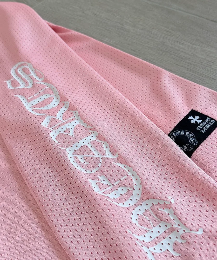 Принт на рукаве розового джерси Chrome Hearts