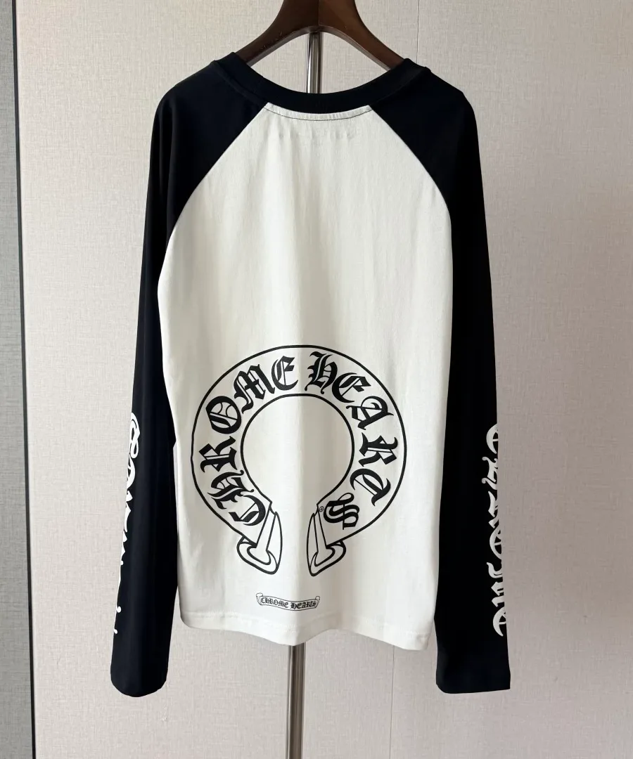 Лонгслив Chrome Hearts на вешалке, вид сзади
