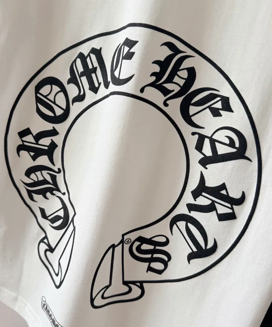 Принт с подковой на спине лонгслива Chrome Hearts