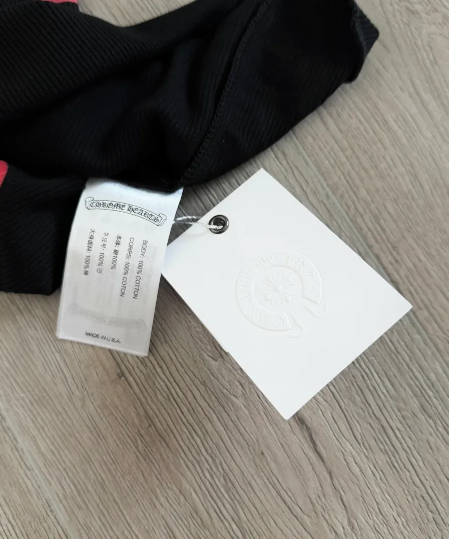 Ярлык с составом ткани майки Chrome Hearts