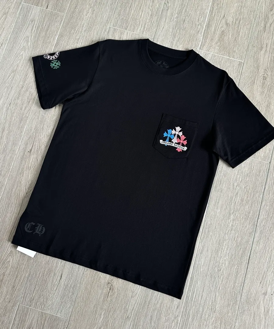 Футболка Chrome Hearts черного цвета под углом