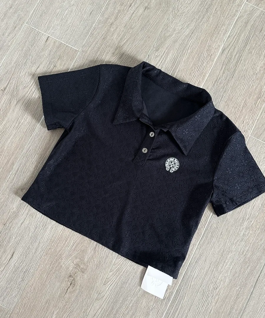 Черное укороченное поло Chrome Hearts с жаккардовым узором под углом