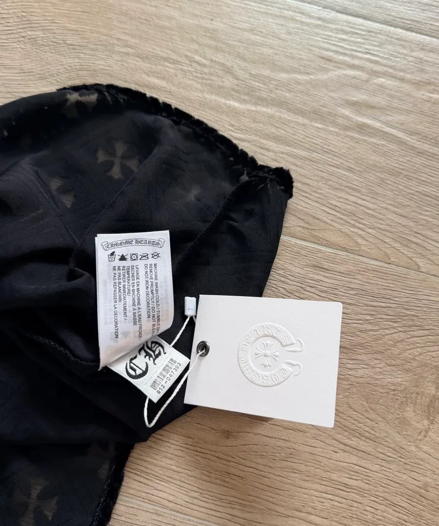Бирка с логотипом Chrome Hearts