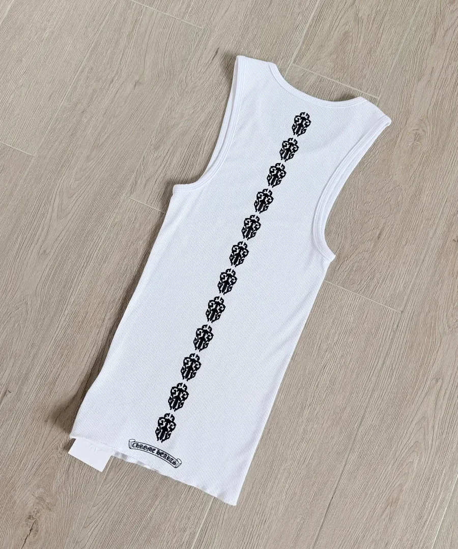 Спинка белой майки Chrome Hearts с принтом