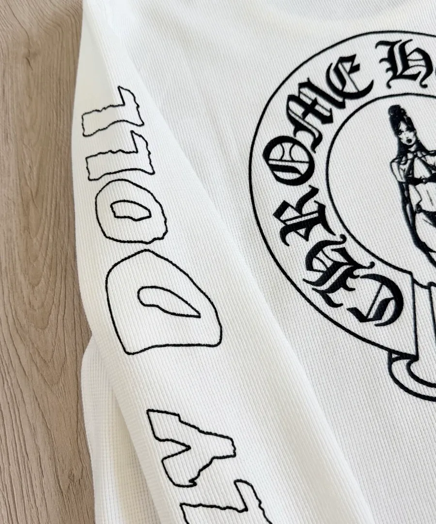 Белый лонгслив Chrome Hearts Deadly Doll, разложенный вид