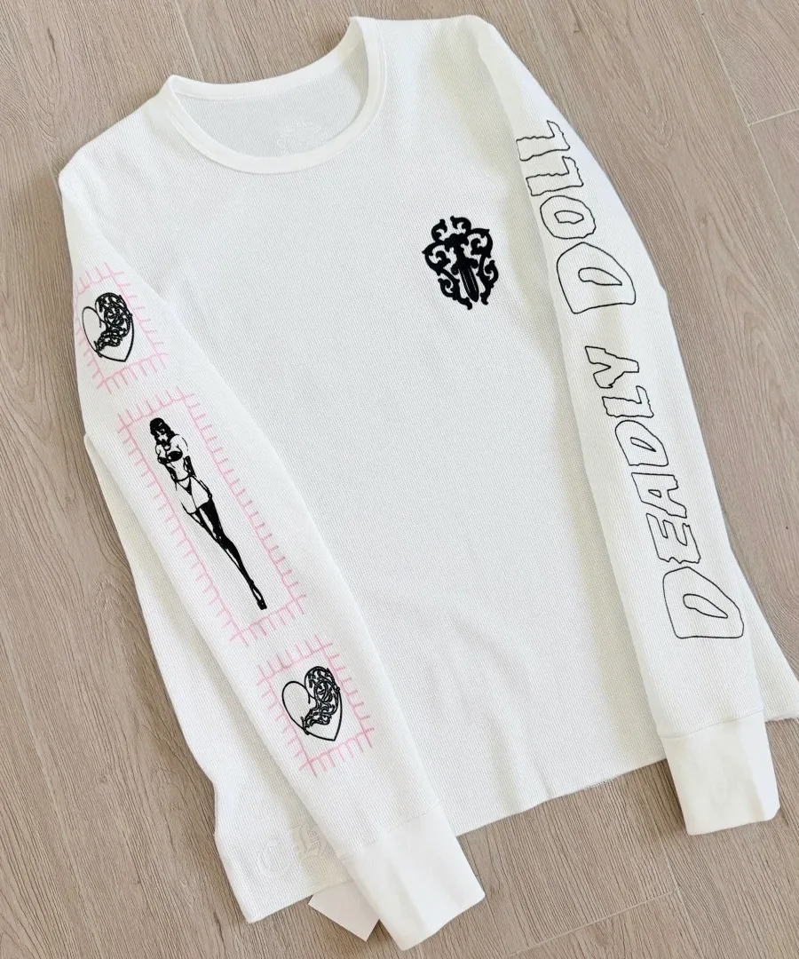 Белый лонгслив Chrome Hearts Deadly Doll, вид сзади