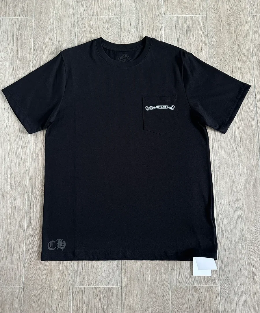 Черная футболка Chrome Hearts спереди