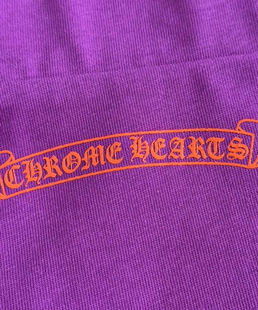 Принт с логотипом Chrome Hearts на поясе