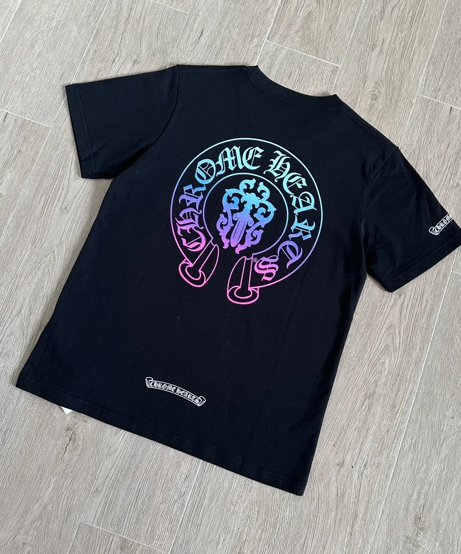 Черная футболка Chrome Hearts сзади под углом