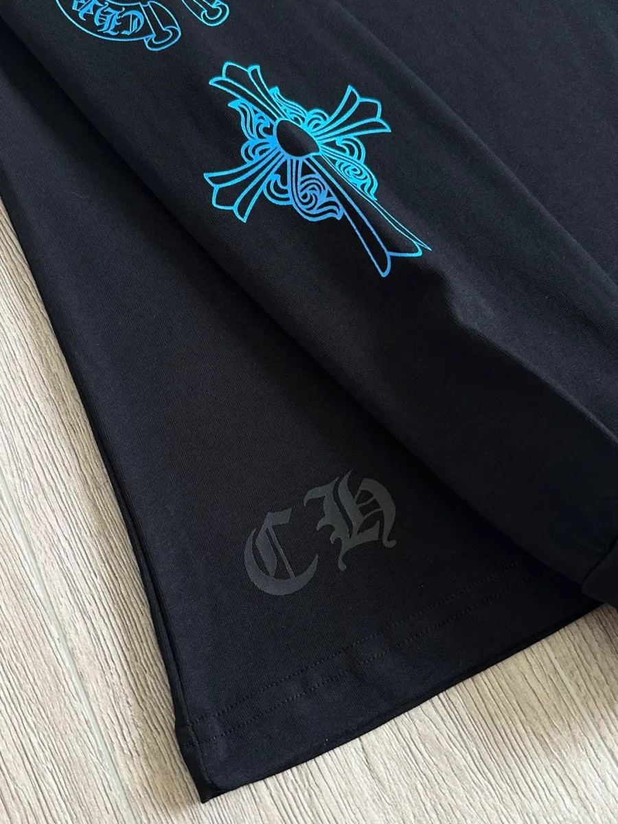 Тональный черный принт CH на черном хлопке лонгслива Chrome Hearts