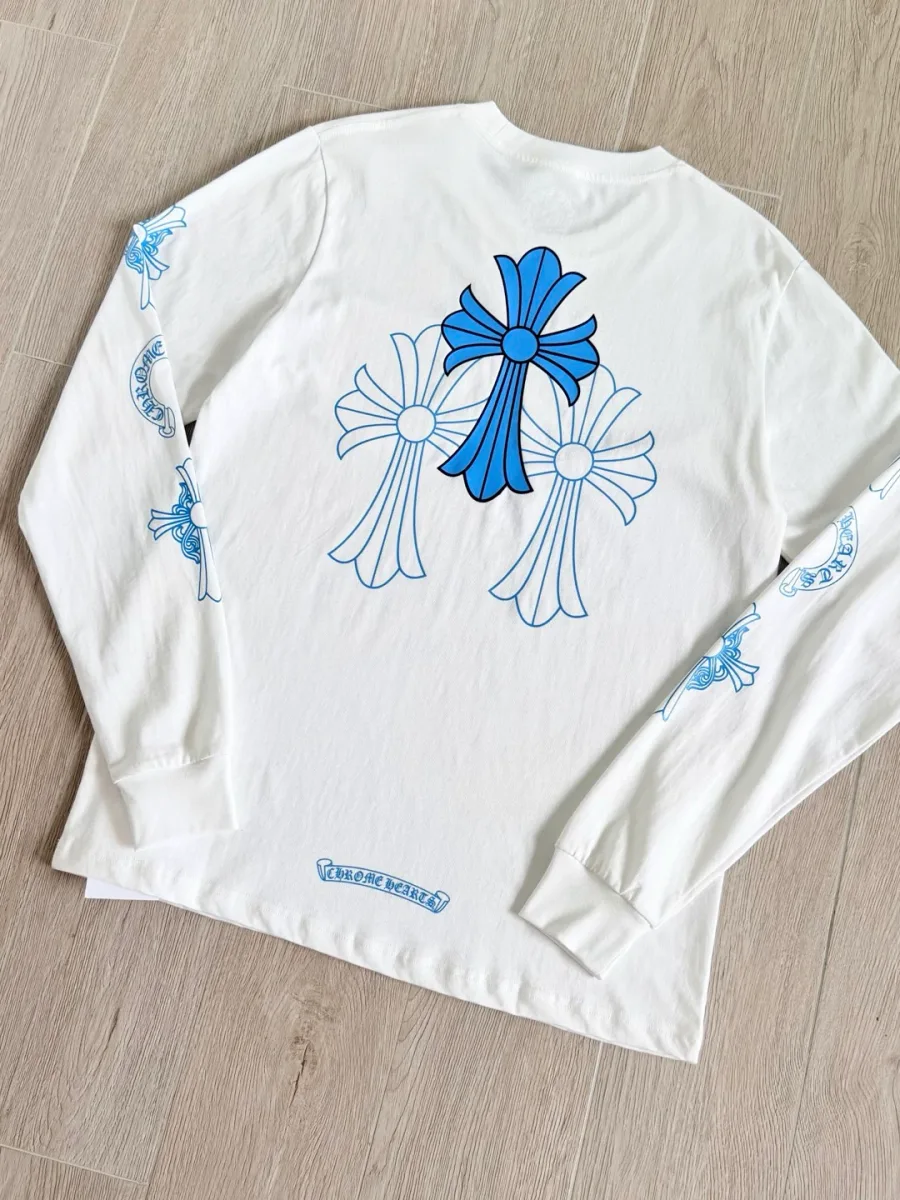 Белый лонгслив Chrome Hearts CH23SS, вид со спины