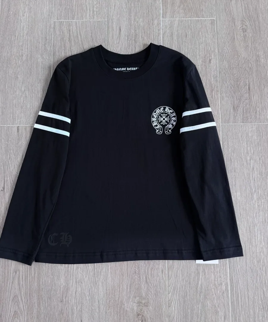 Черный лонгслив Chrome Hearts спереди