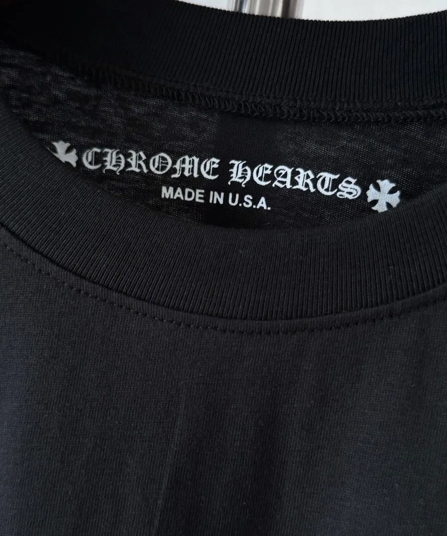 Внутренний ярлык на горловине Chrome Hearts
