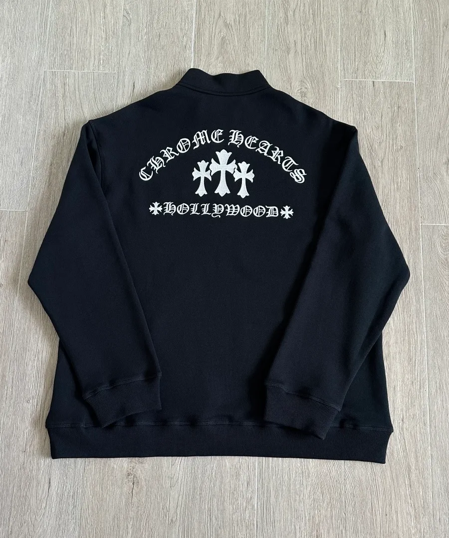 Черная толстовка Chrome Hearts с вышивкой на спине, вид сзади