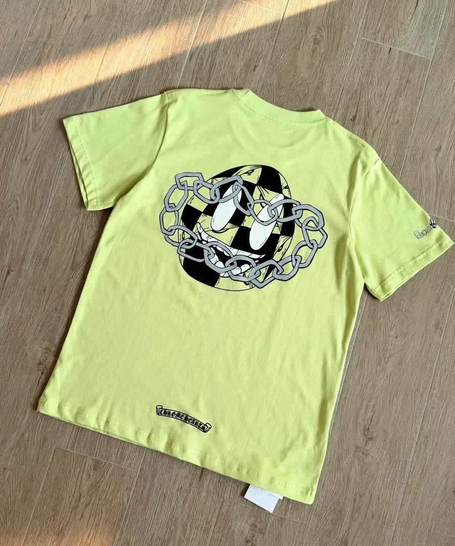 Футболка Chrome Hearts Matty Boy с принтом на спине под углом