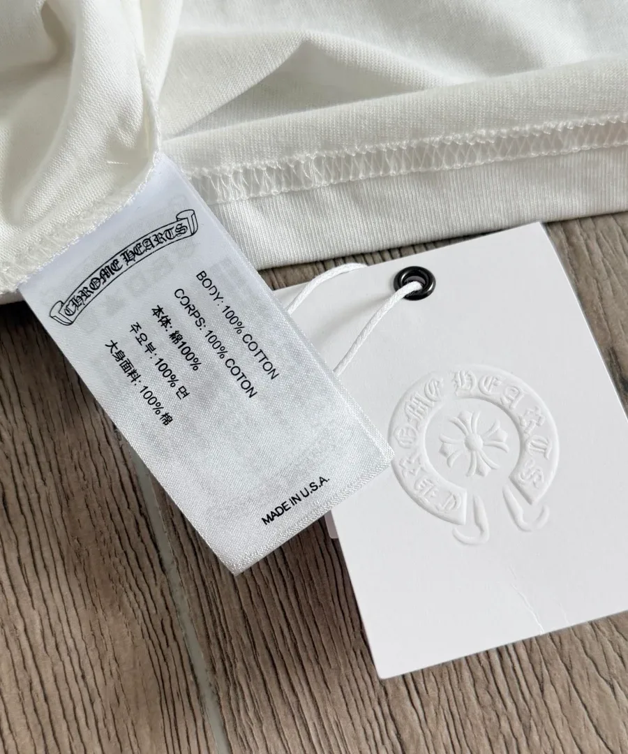 Бирка белой футболки Chrome Hearts