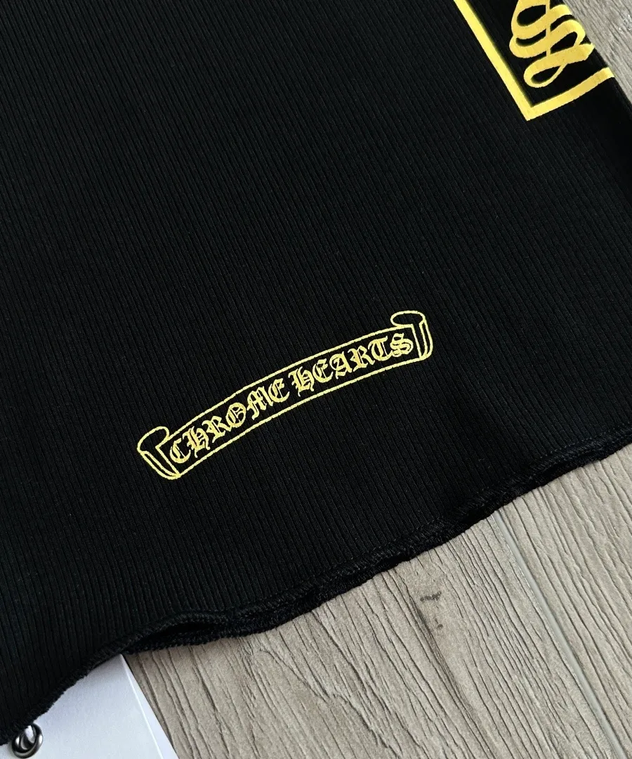 Желтый принт с логотипом Chrome Hearts на задней части майки