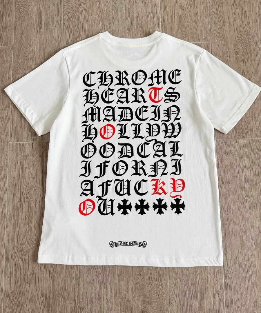 Белая футболка Chrome Hearts, вид со спины с принтом