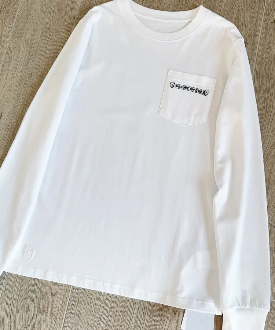 Белый лонгслив Chrome Hearts под углом