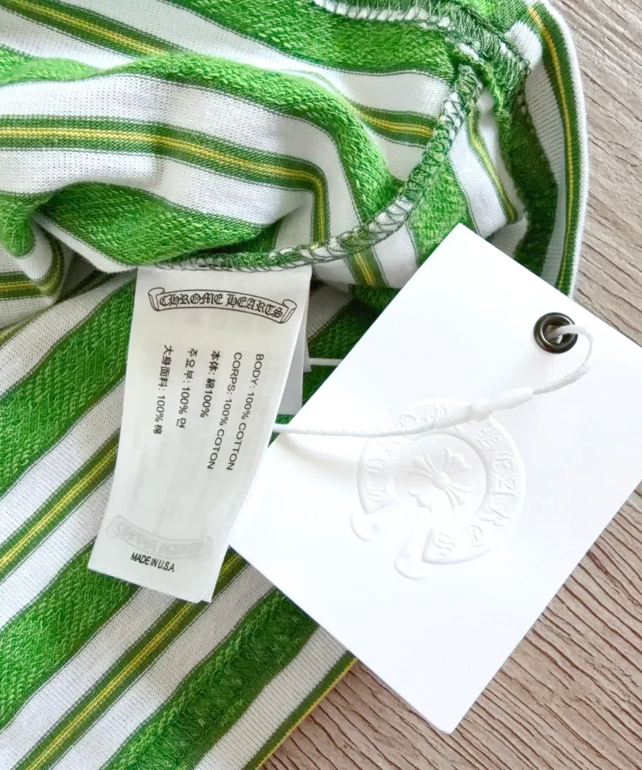 Внутренняя бирка с составом 100% хлопок футболки Chrome Hearts