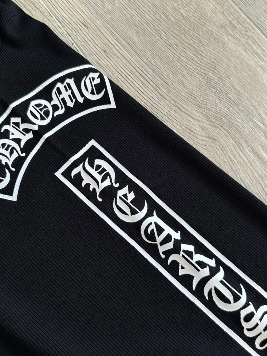 Деталь бокового принта Chrome Hearts