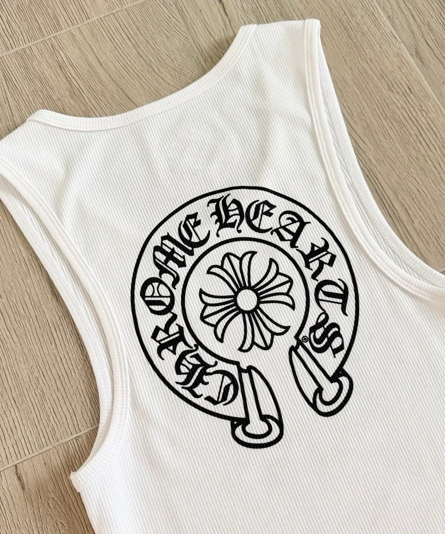 Принт на спине белой майки Chrome Hearts