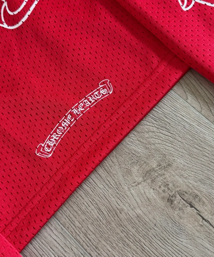 Нижний край спинки с принтом Chrome Hearts