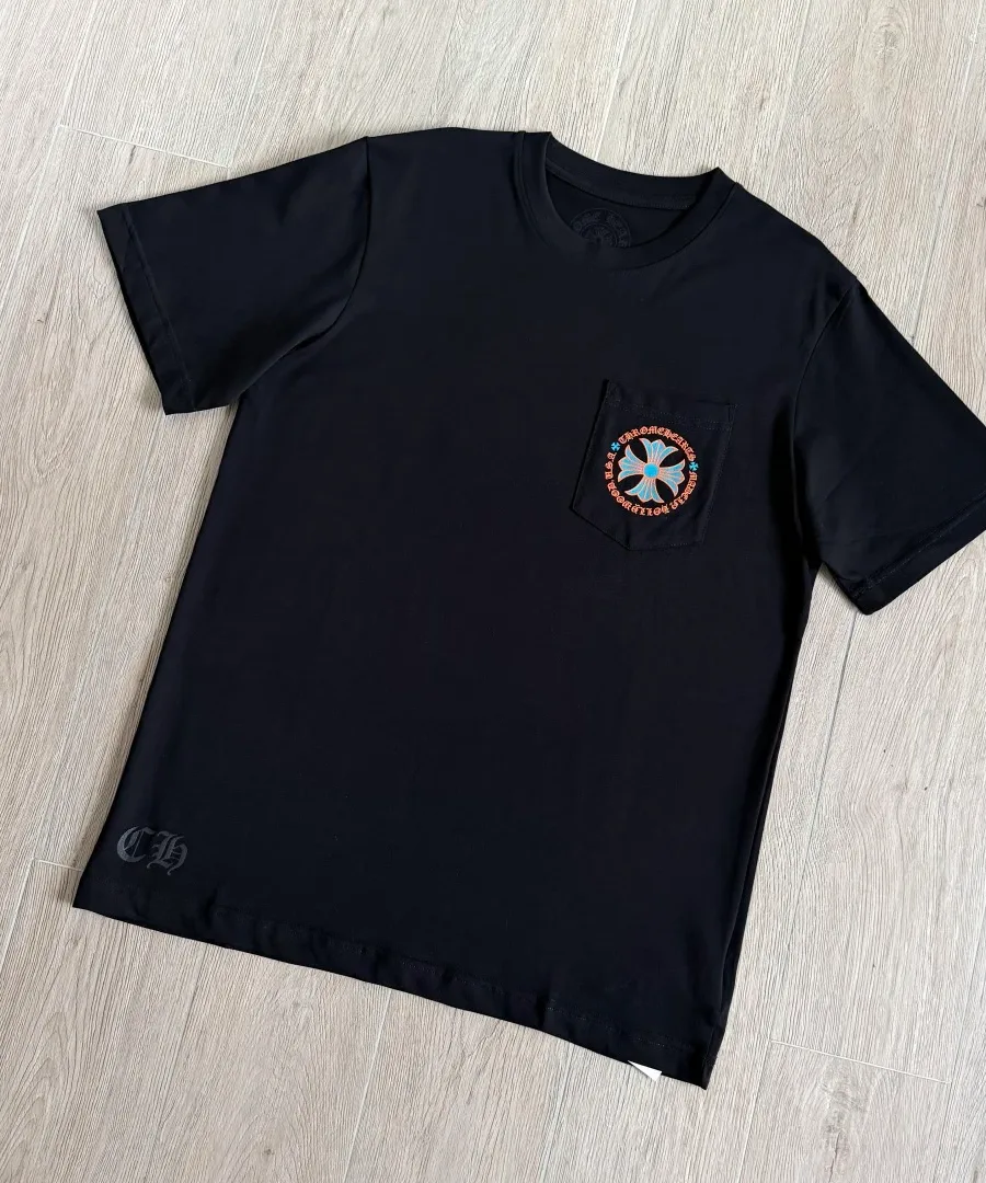 Черная футболка Chrome Hearts Miami Limited Edition под углом