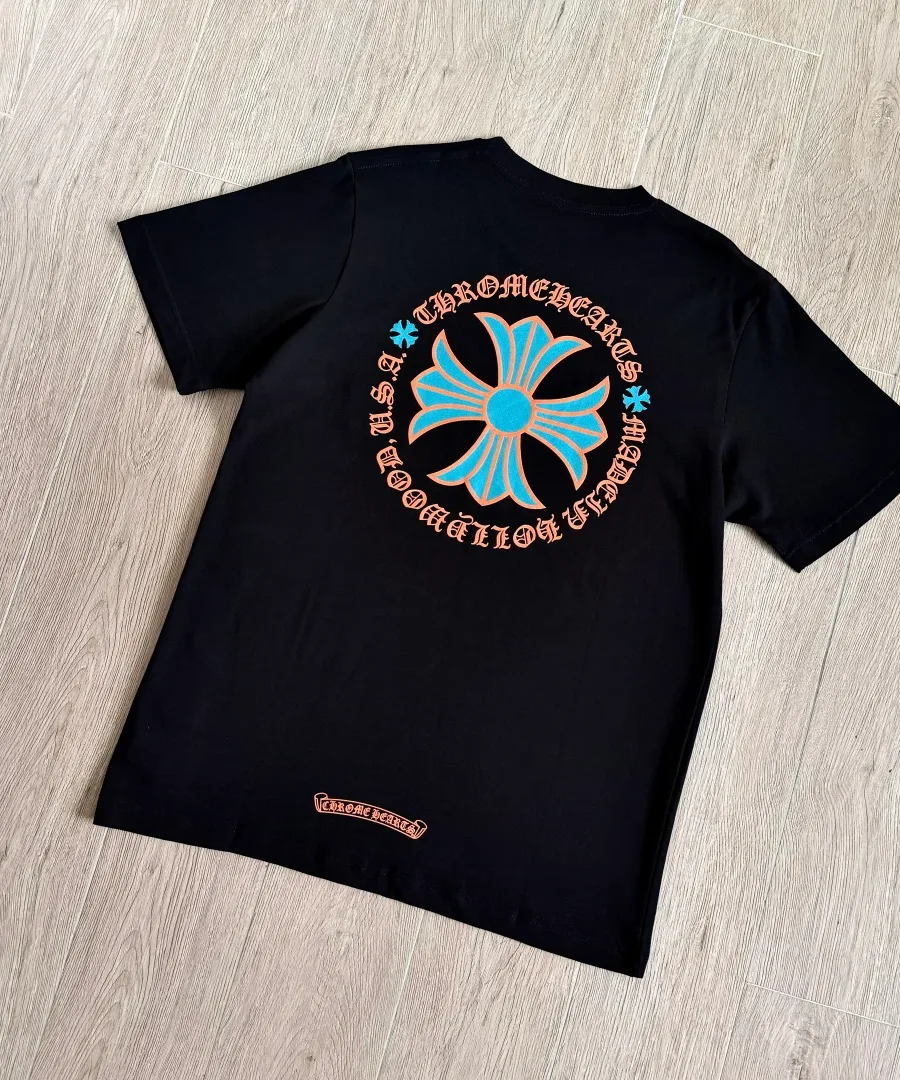 Черная футболка Chrome Hearts Miami Limited Edition сзади под углом