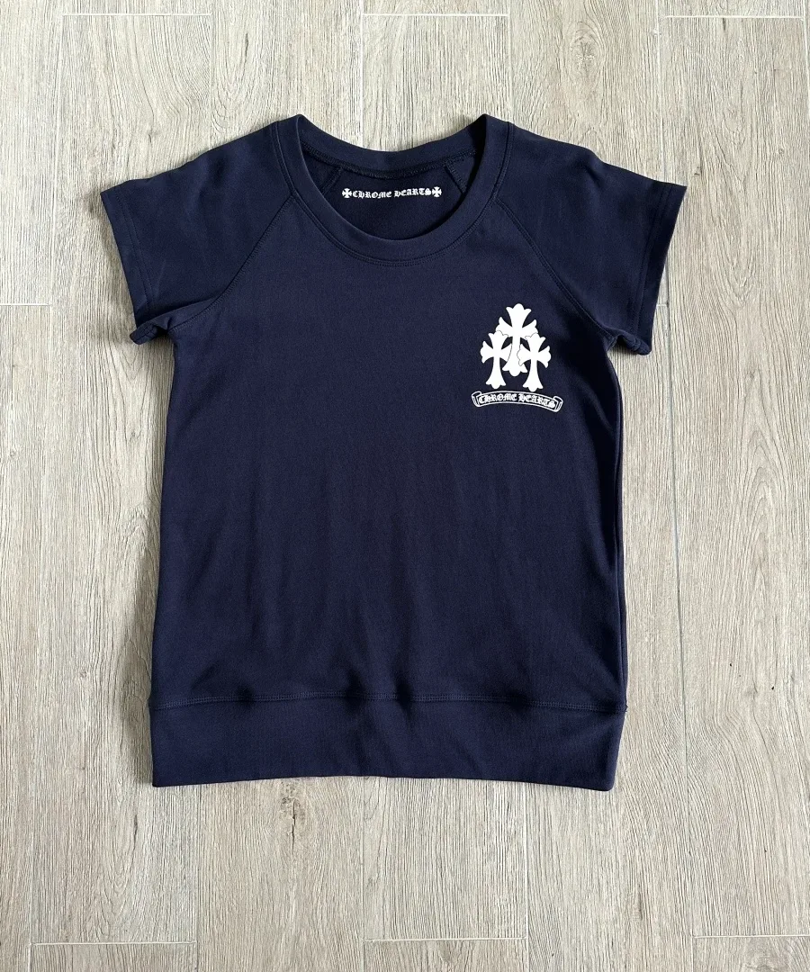 Темно-синяя футболка Chrome Hearts, вид спереди