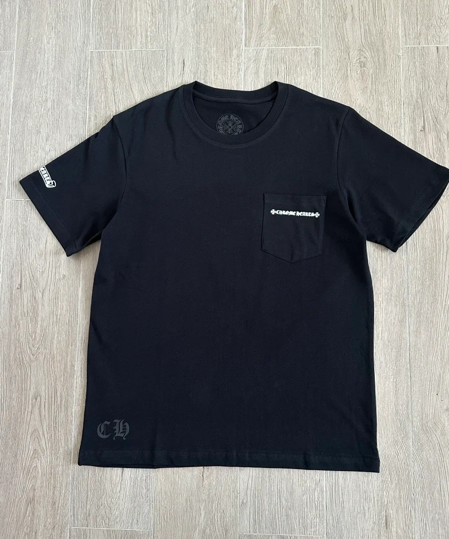 Черная футболка Chrome Hearts, вид спереди