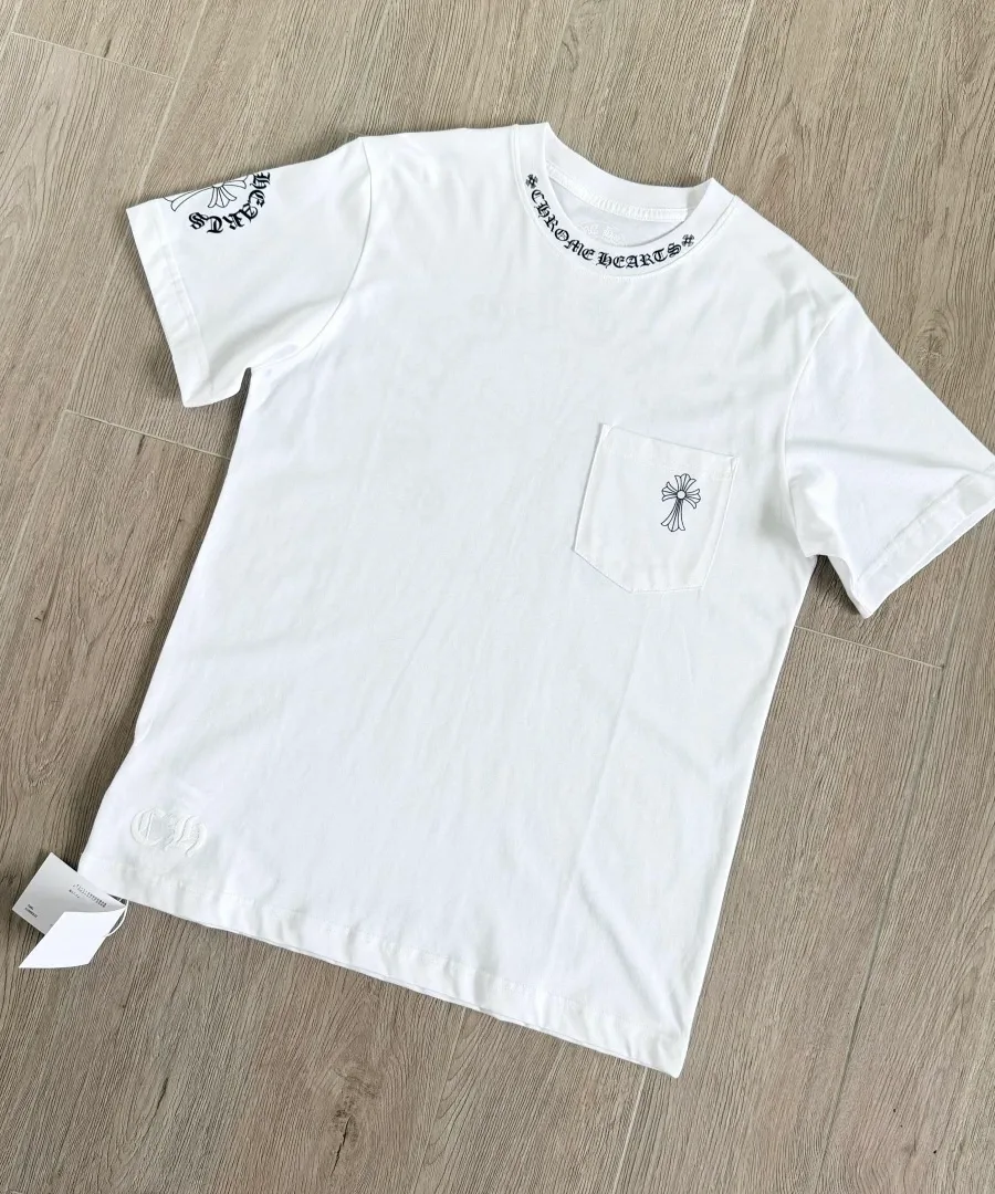Белая футболка Chrome Hearts вид сзади
