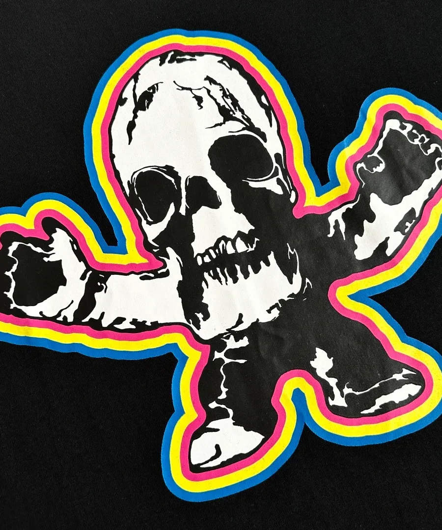Разноцветный принт со скелетом на черной футболке Chrome Hearts Foti Skull