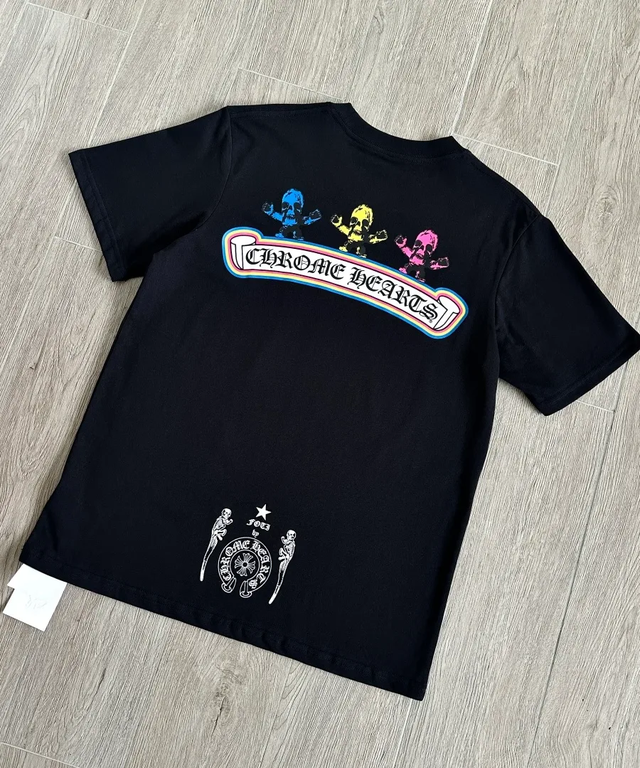 Черная футболка Chrome Hearts Foti Skull сзади под углом