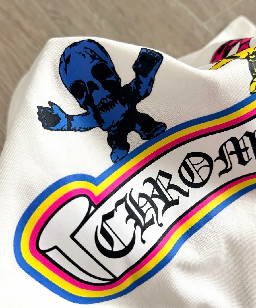 Принт с синим черепом и логотипом на белой футболке Chrome Hearts Foti Skull