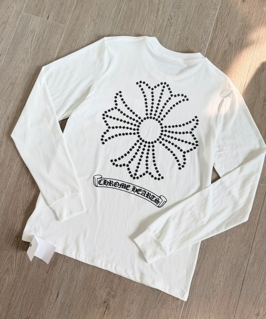 Белый лонгслив Chrome Hearts сзади под углом