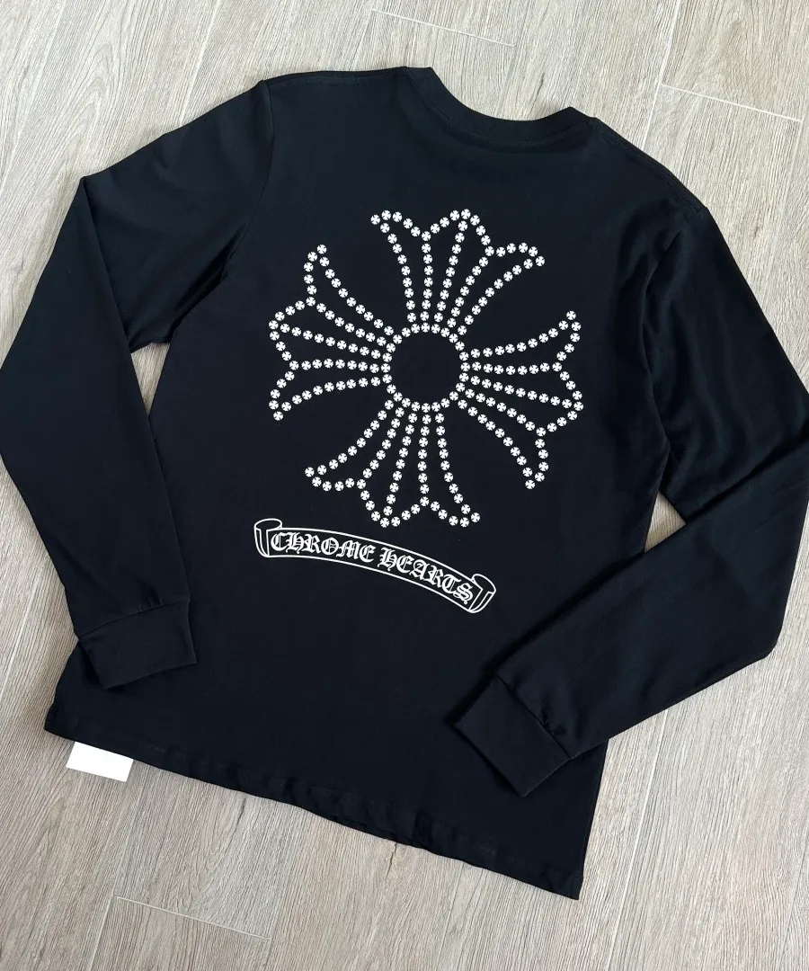 Черный лонгслив Chrome Hearts сзади под углом