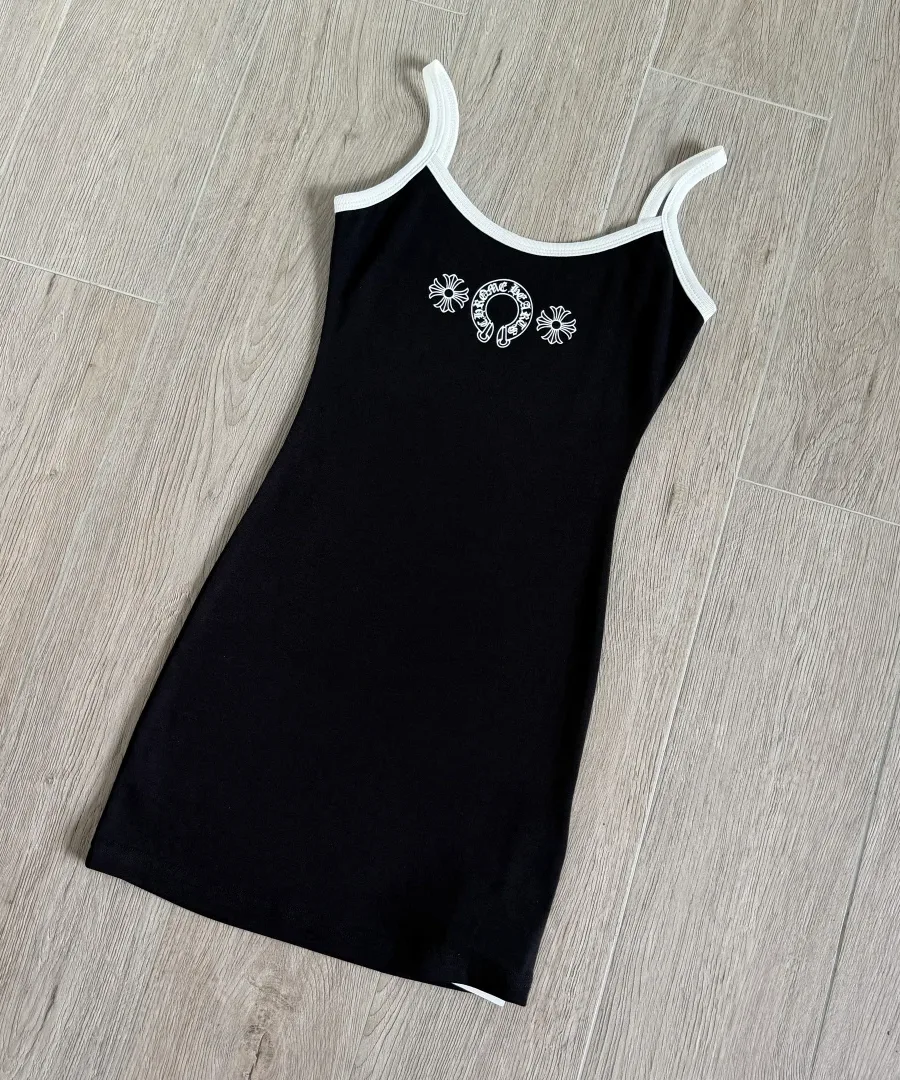Черное платье-майка Chrome Hearts, вид под углом