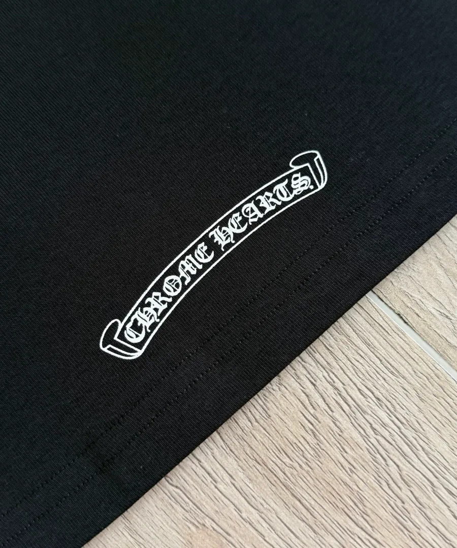 Принт с логотипом Chrome Hearts у подола