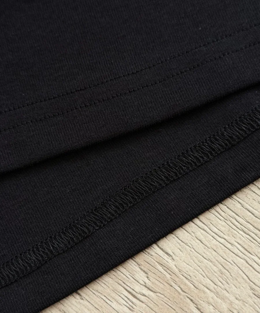 Шов на подоле платья Chrome Hearts