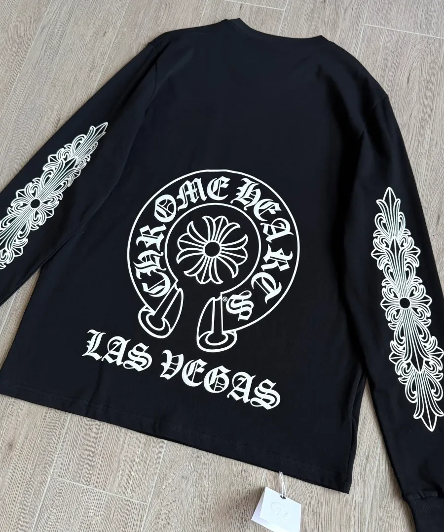 Черный лонгслив Chrome Hearts Las Vegas - вид сзади под углом