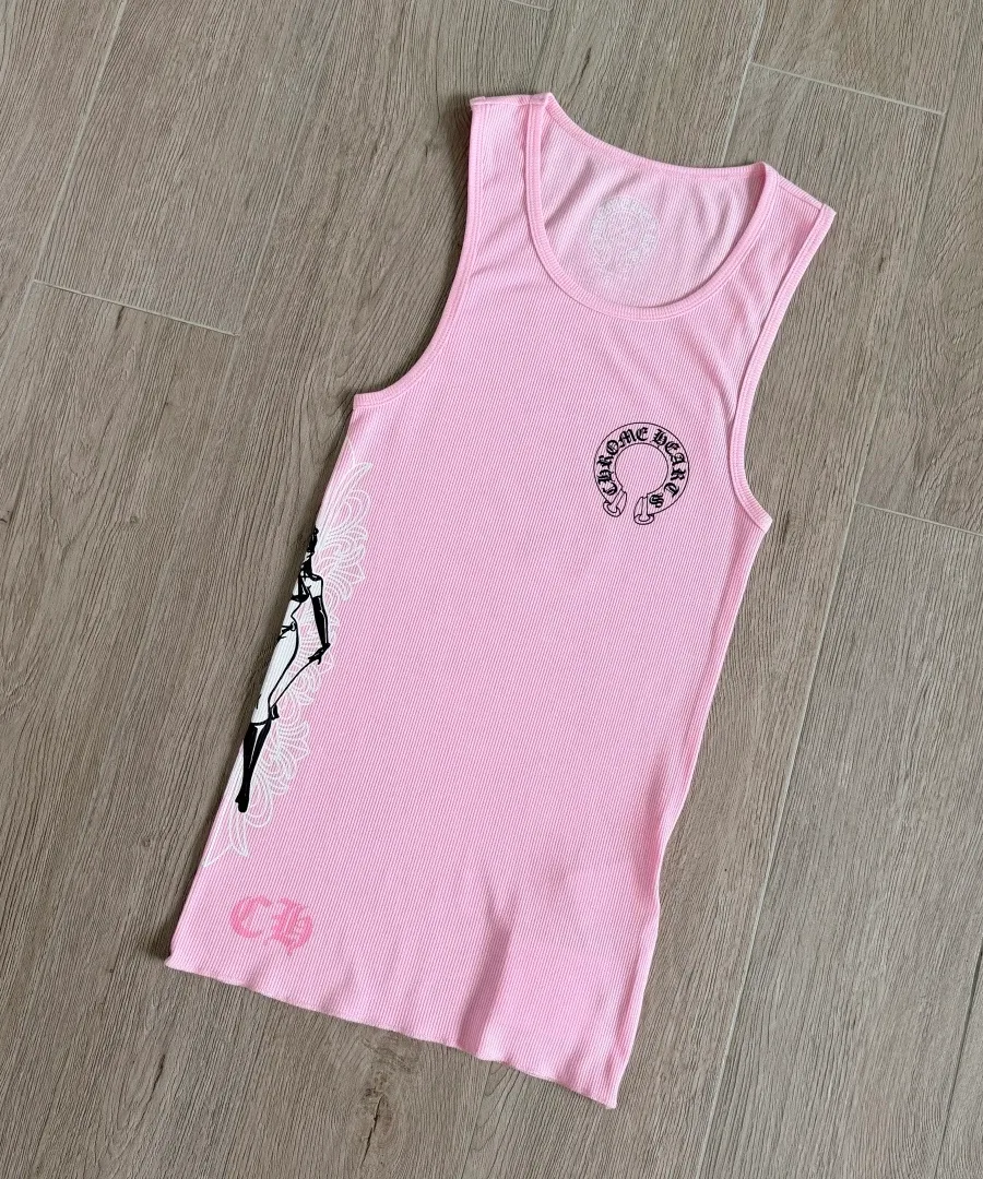Розовое трикотажное платье Chrome Hearts Deadly Doll под углом