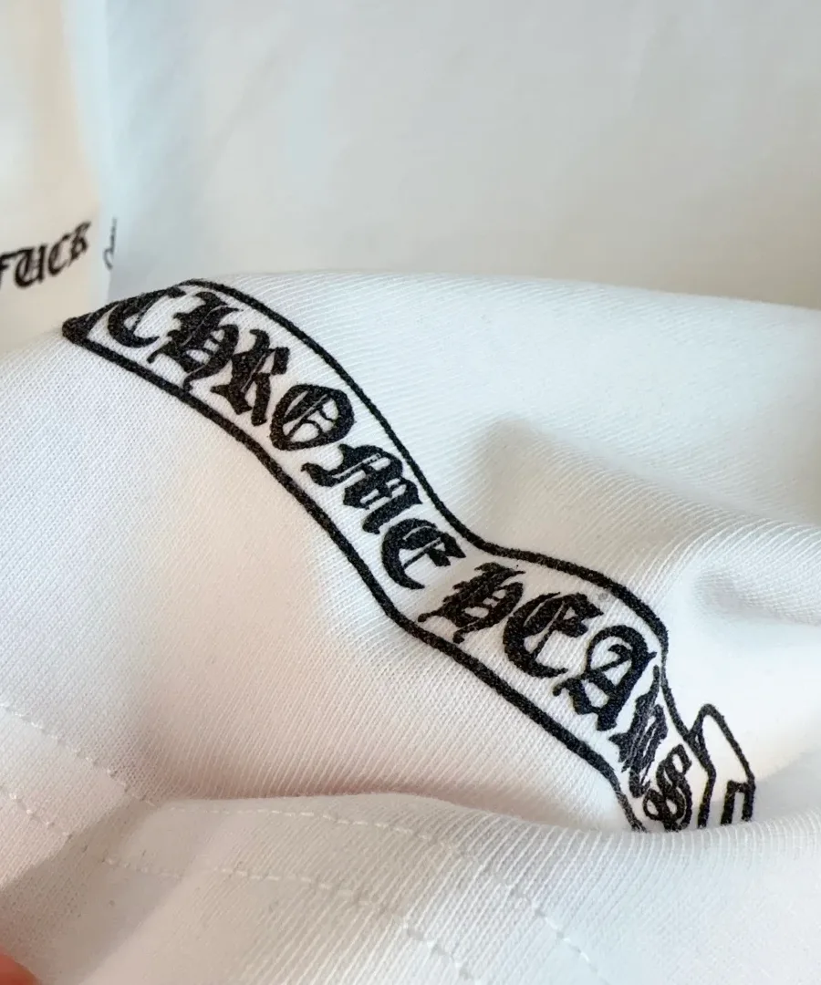 Принт с логотипом Chrome Hearts на нижней части лонгслива