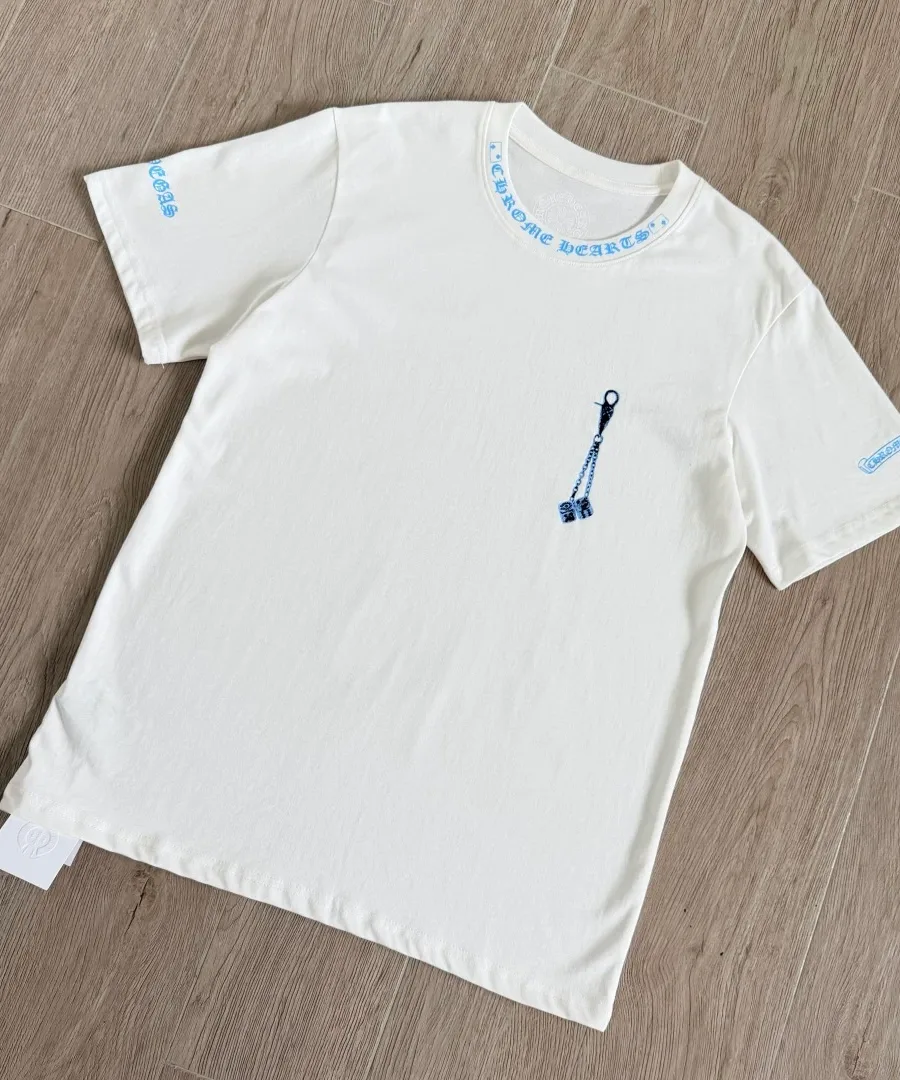 Белая футболка Chrome Hearts Las Vegas Exclusive, ракурс спереди