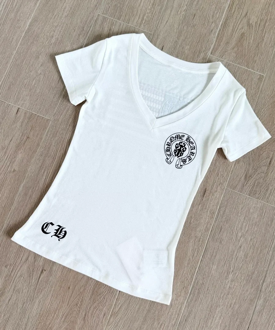Белая женская футболка Chrome Hearts, вид под углом