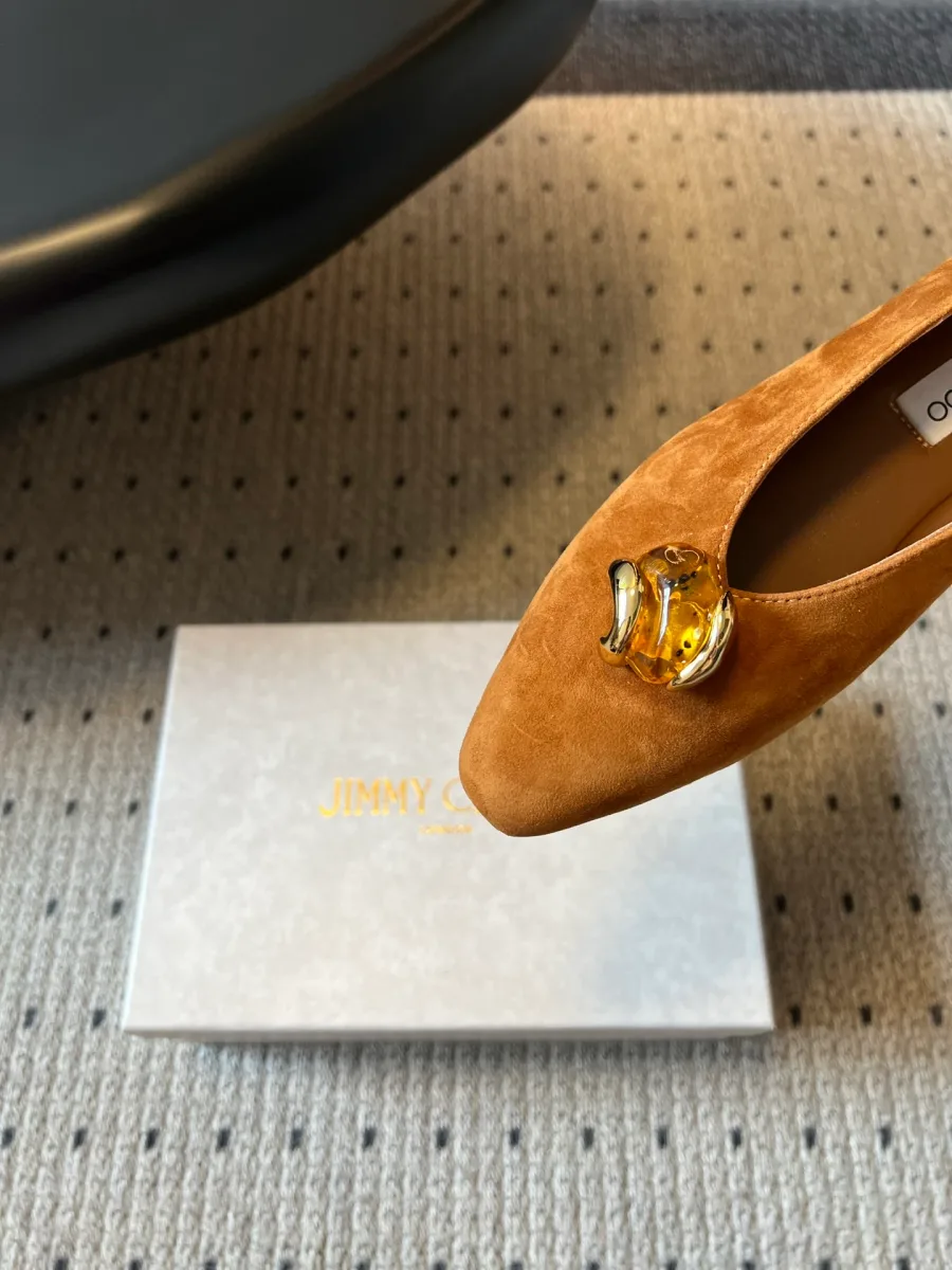 Внутренняя стелька с логотипом бренда Jimmy Choo