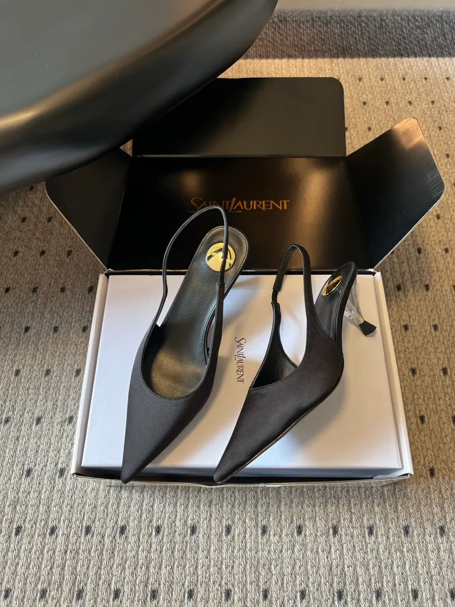 Чёрные женские слингбэки на фигурных каблуках в коробке